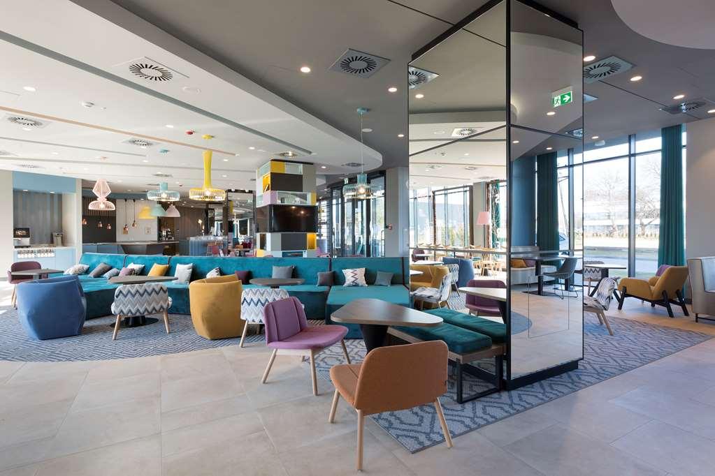 Hampton By Hilton Krakow Airport Hotel Balice ภายใน รูปภาพ